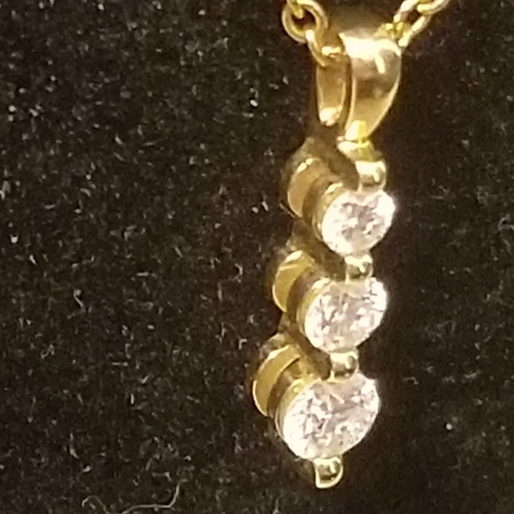 MAYORS BIRKS .50 TRIOLOGY 3 ROUND DIAMOND SOLITAIRE 18k CHAIN PENDANT NECKLACE